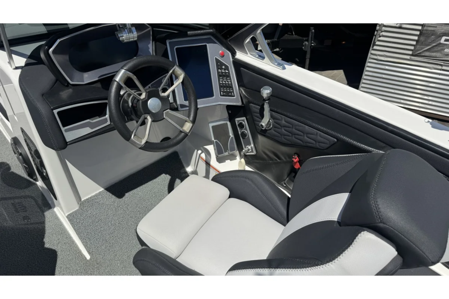 2021 MasterCraft X24
