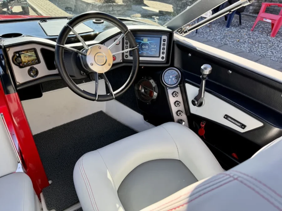 2020-mastercraft-prostar-148134-image7.webp
