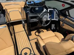 2022-mastercraft-x-star-148143-image5.webp