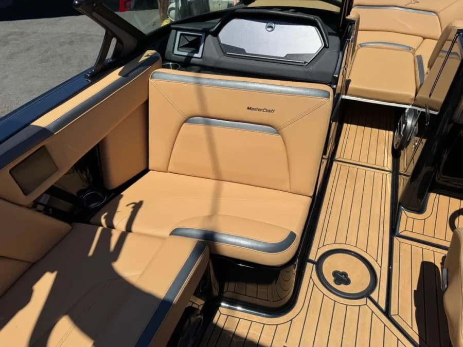 2022-mastercraft-x-star-148143-image6.webp
