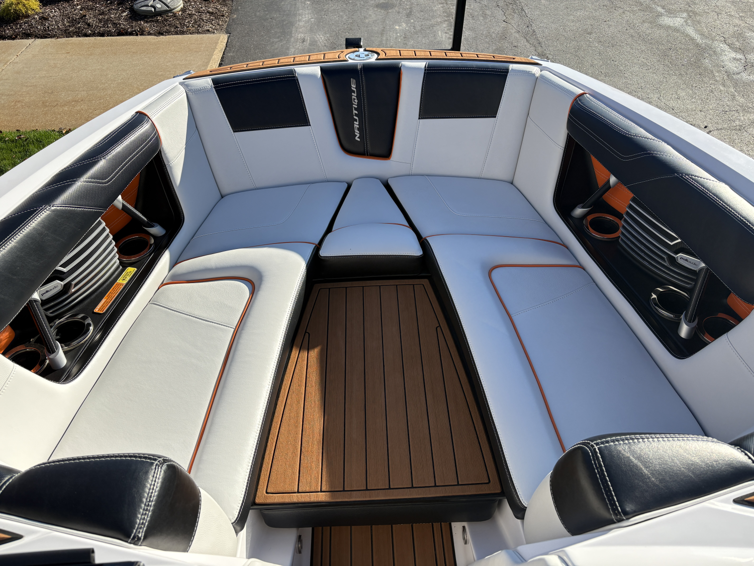 2014 Nautique G23