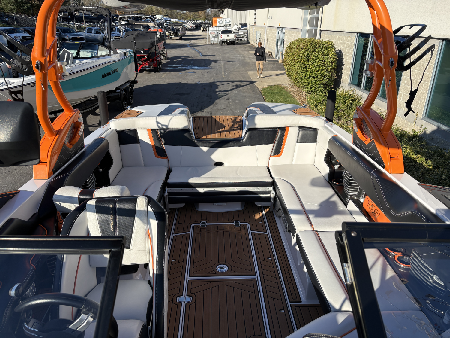 2014 Nautique G23