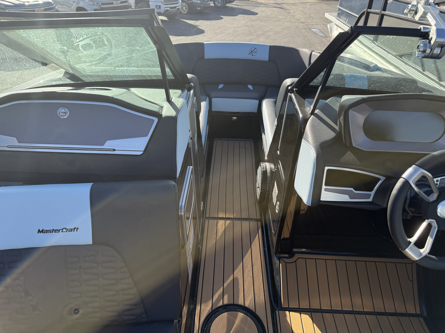 2023 MasterCraft X24