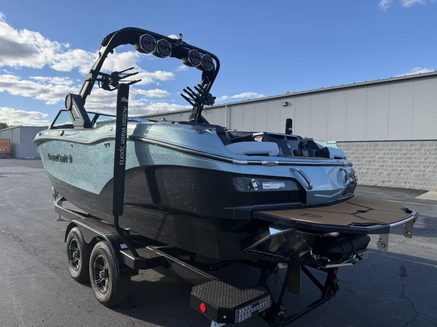 2023-mastercraft-x24-148163-image3