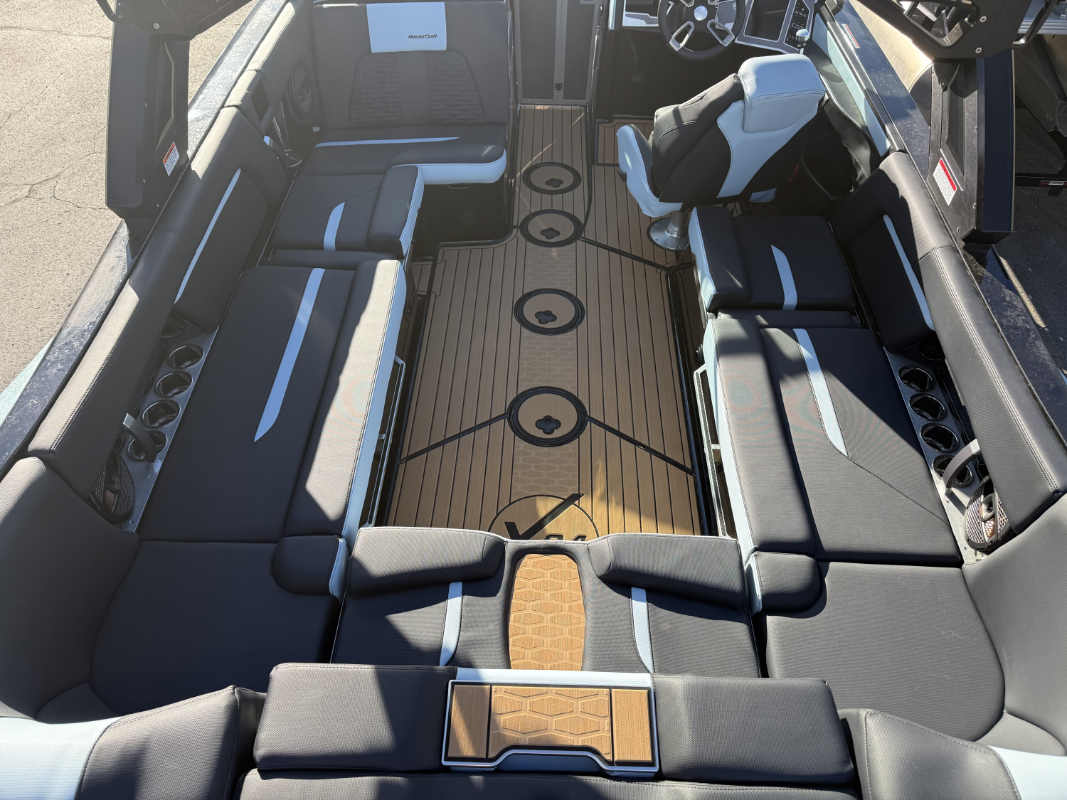 2023 MasterCraft X24