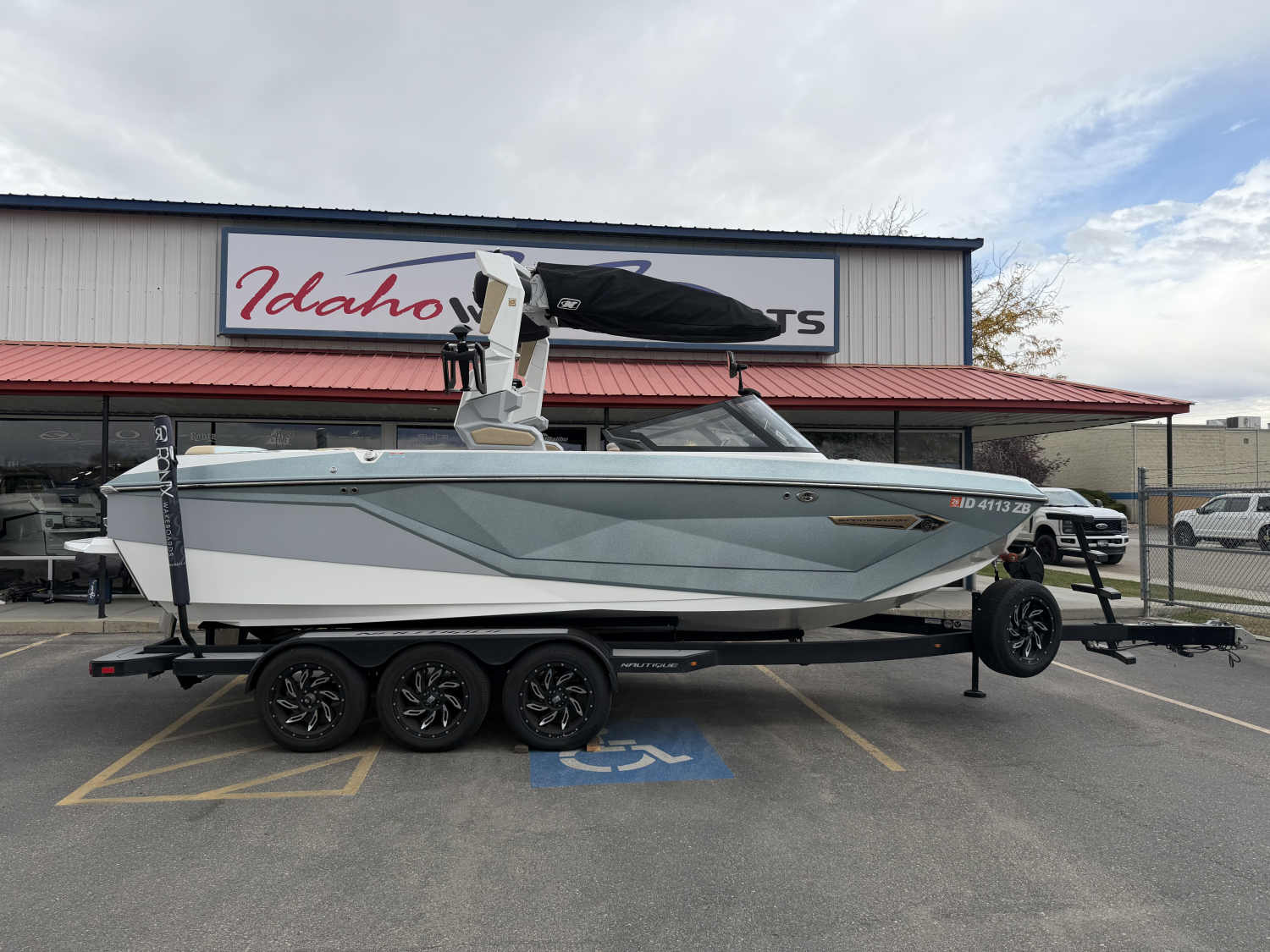 2022 Nautique G23