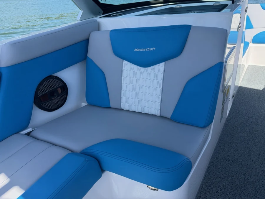 2023-mastercraft-xt23-148169-image10