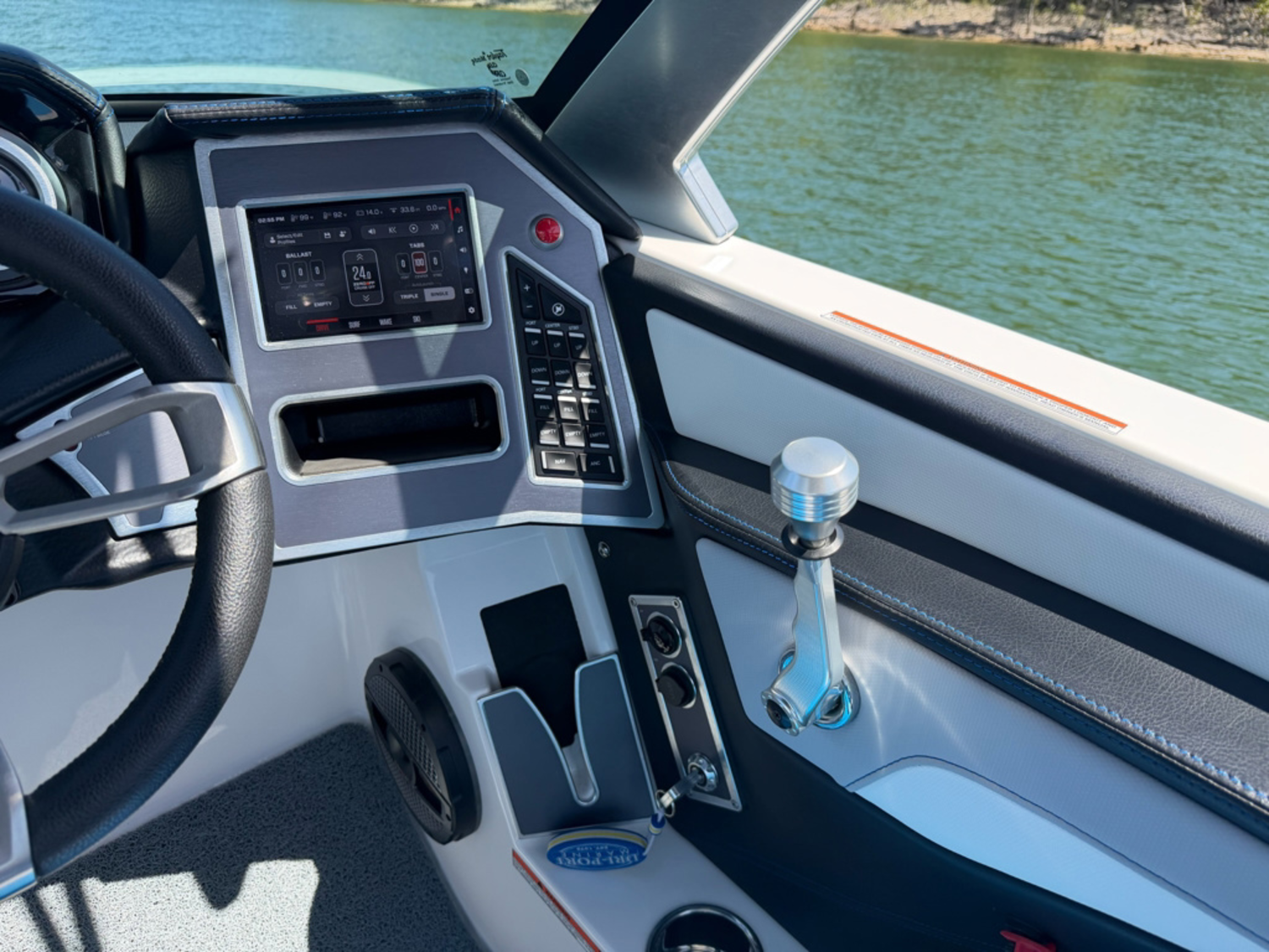 2023 Mastercraft XT23