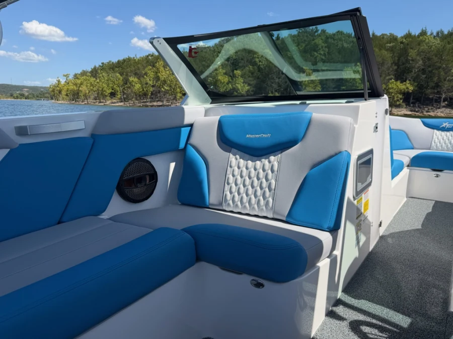 2023-mastercraft-xt23-148169-image7