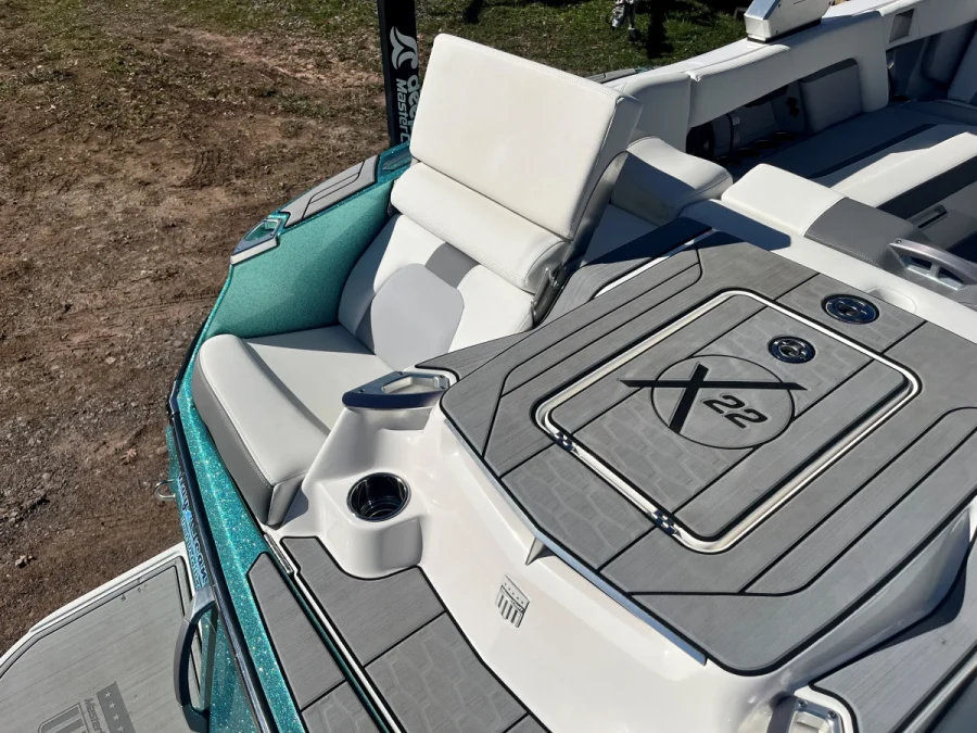 2022-mastercraft-x22-148300-image10.webp
