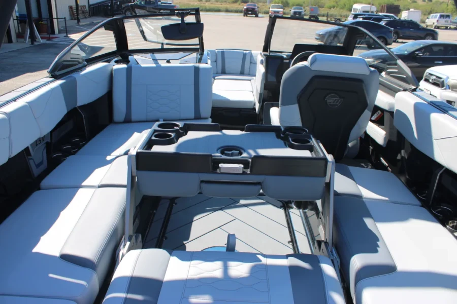 2027-malibu-wakesetter-23-lsv-148325-image10.webp