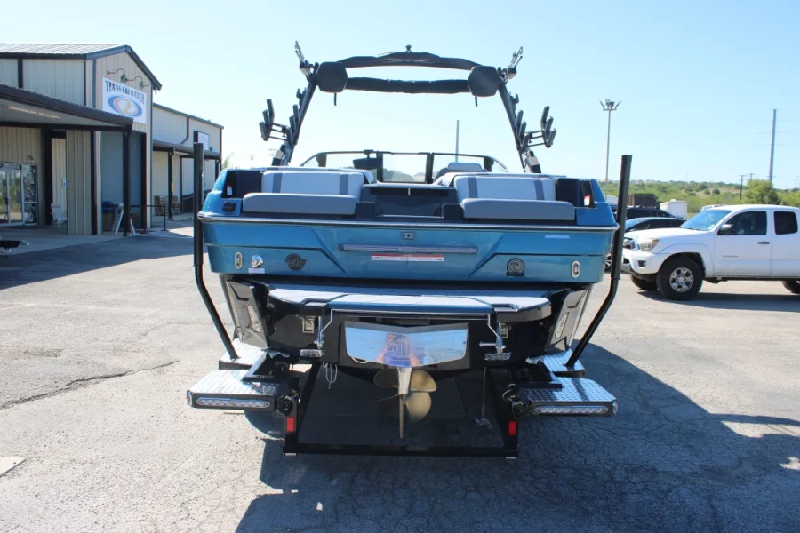 2027-malibu-wakesetter-23-lsv-148325-image7.webp