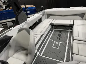 2027 SUPREME S240 Icon