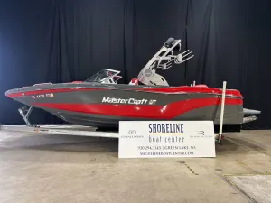 2019 MasterCraft XT22 Icon
