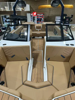 2027 Super Air Nautique GS-22 Icon