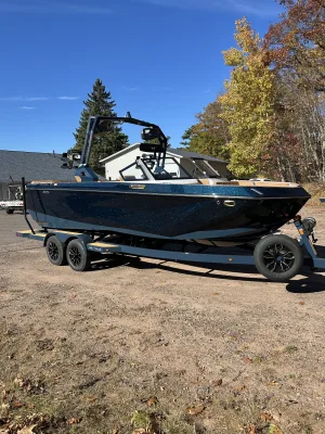 2027 Super Air Nautique GS-22 Icon