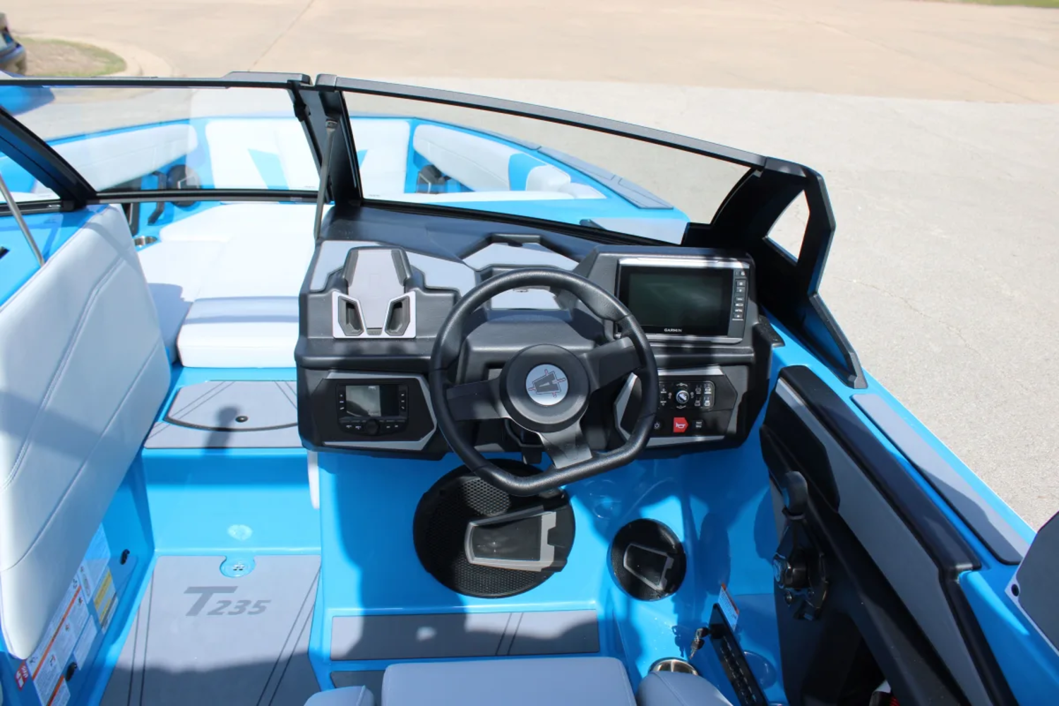  2027 Axis T235