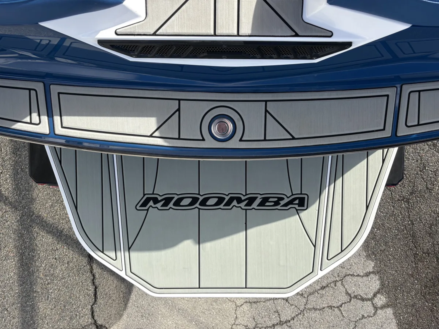 2025 23 Moomba MAX Bowrider