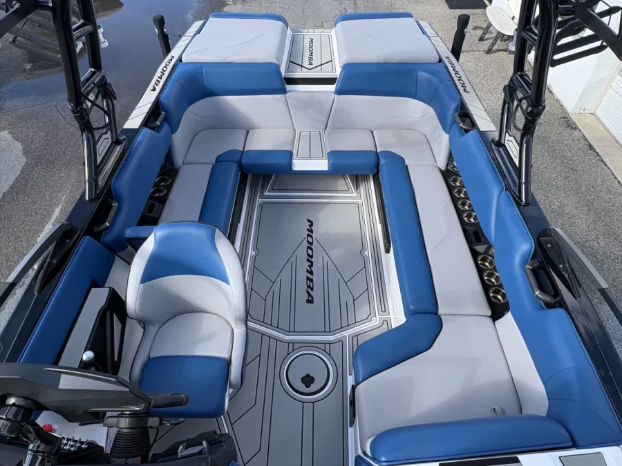 2025-moomba-max-148620-image8.webp