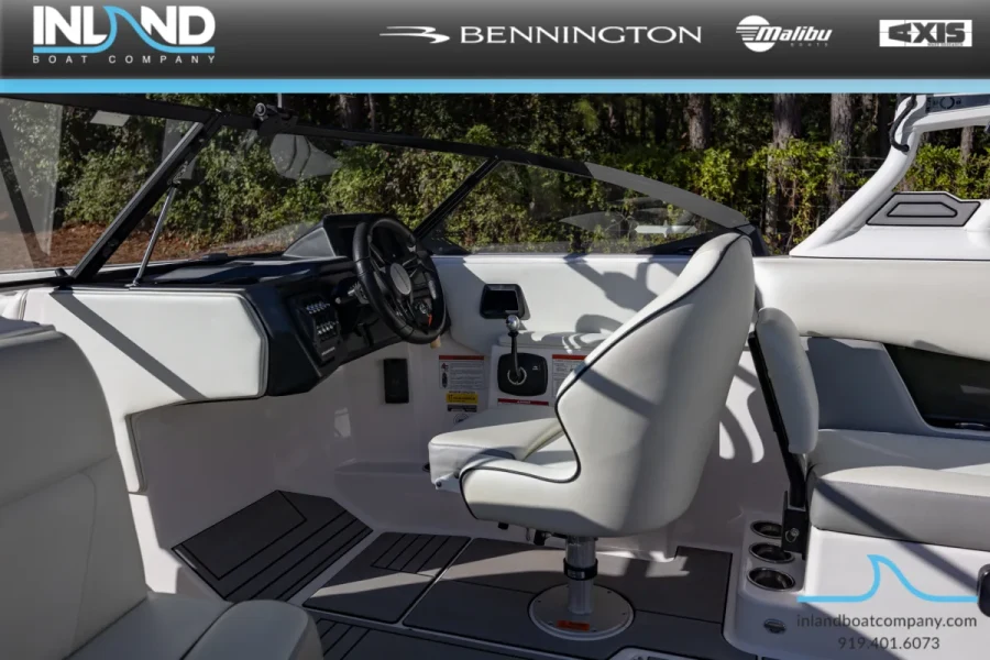2022-moomba-max-148623-image6.webp