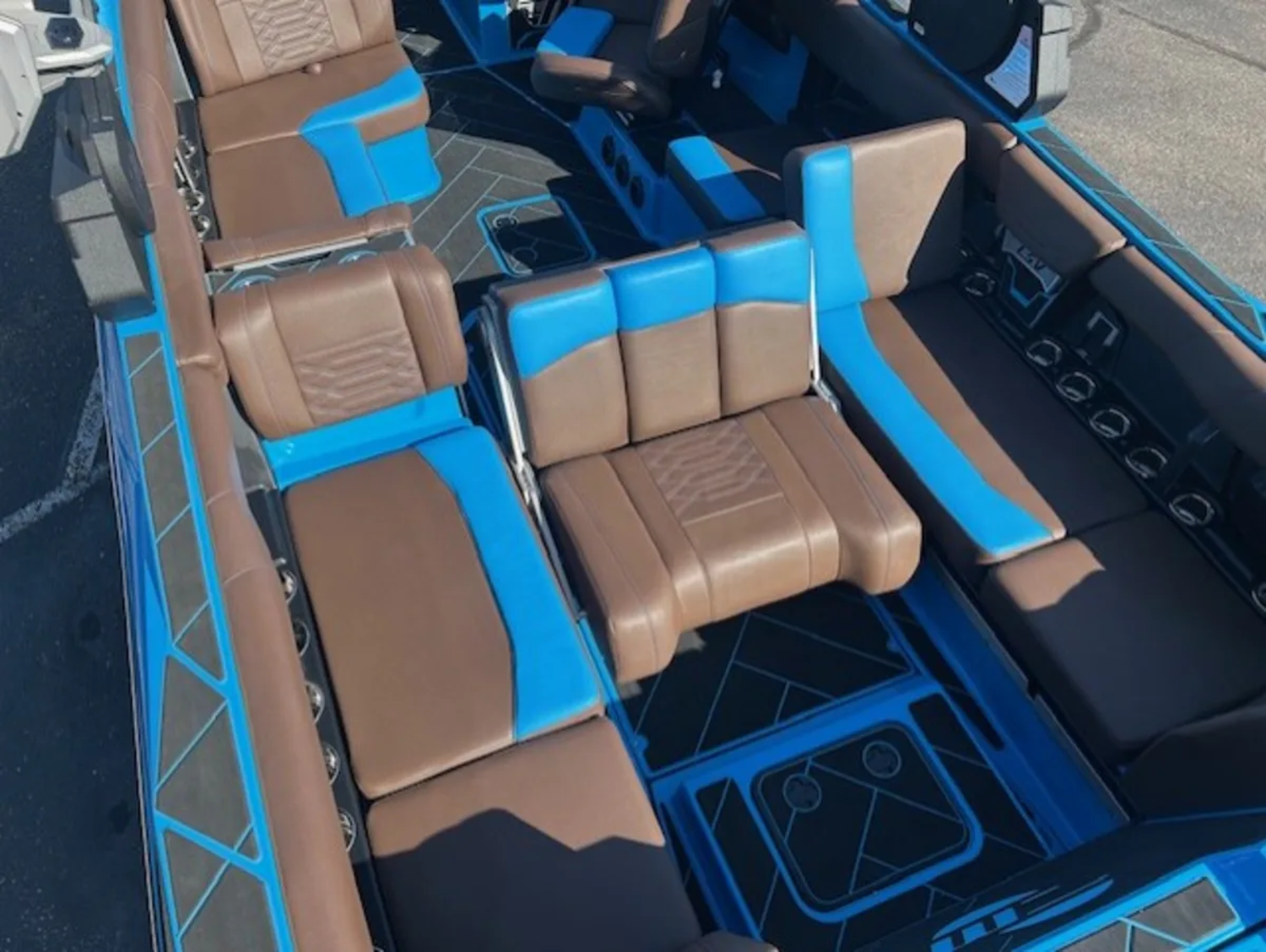 2024 Malibu 26 LSV - Brand New Demo - 