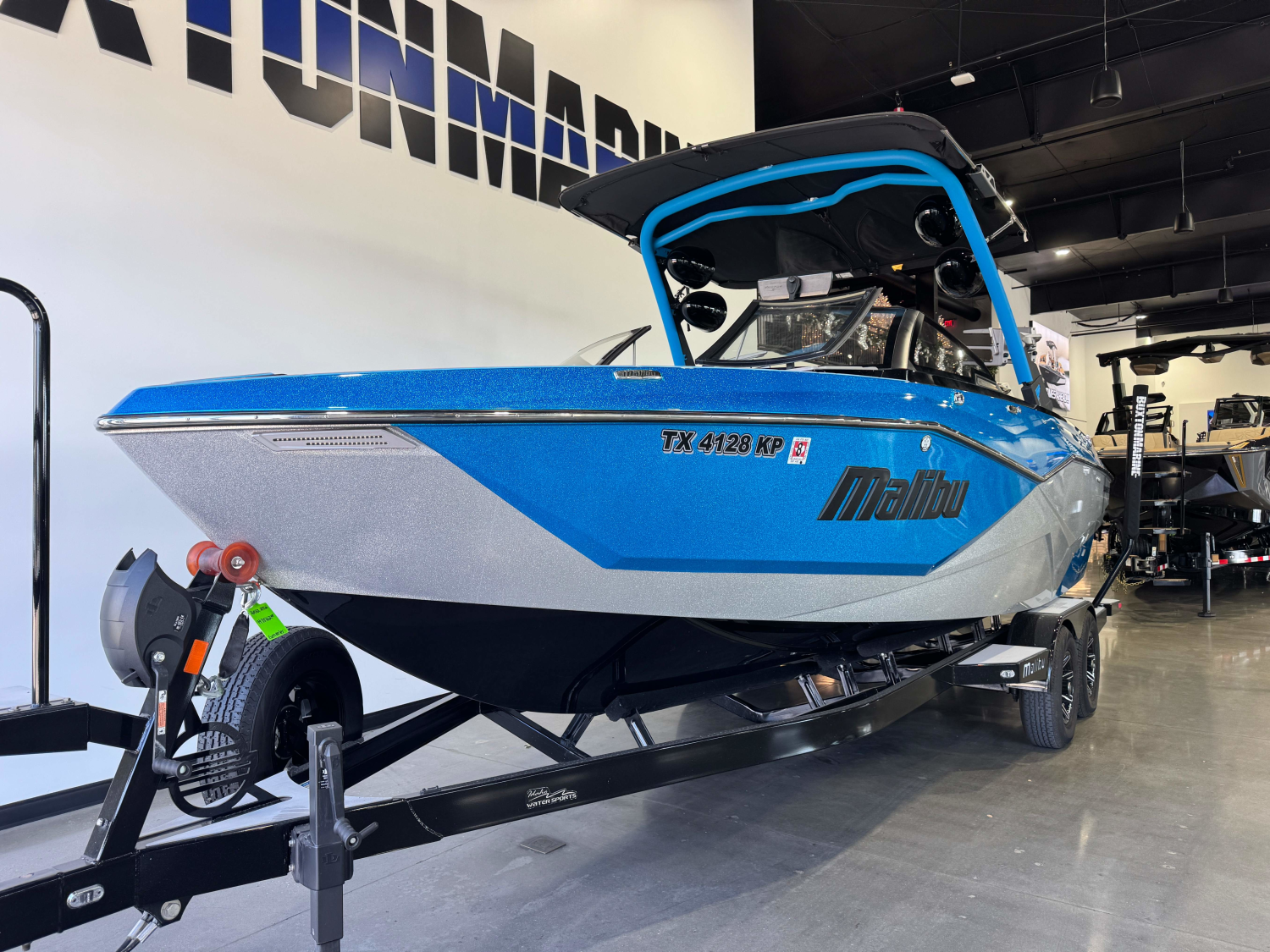 2022 Malibu Wakesetter 25 LSV