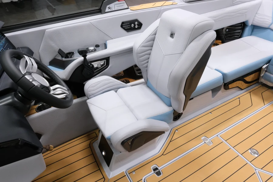2027-nautique-g23-148633-image14