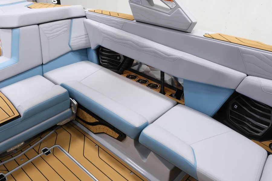 2027-nautique-g23-148633-image17