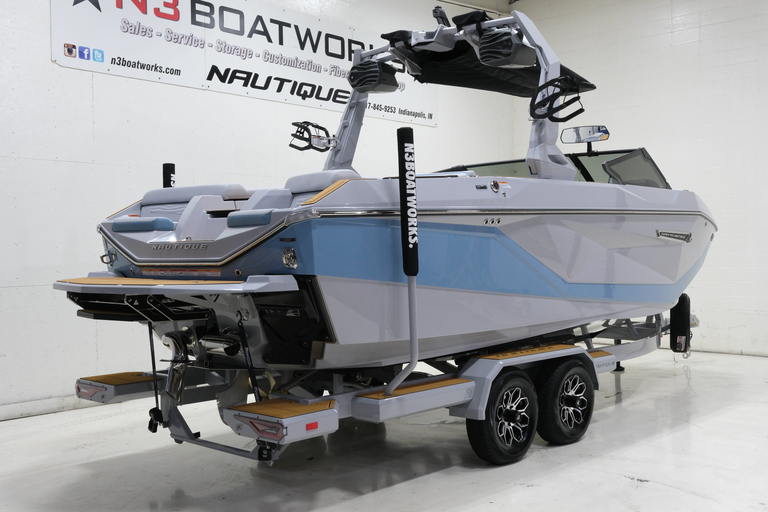 2027 Nautique G23
