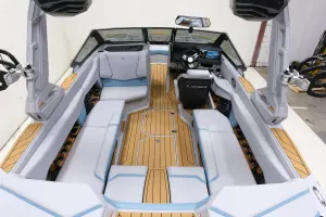 2027-nautique-g23-148633-image8