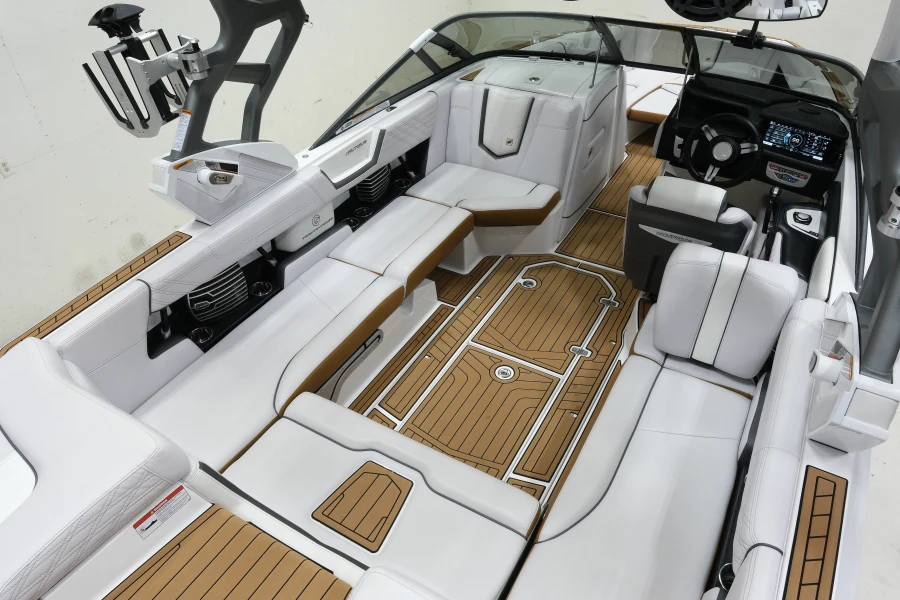 2017-nautique-g23-148634-image10