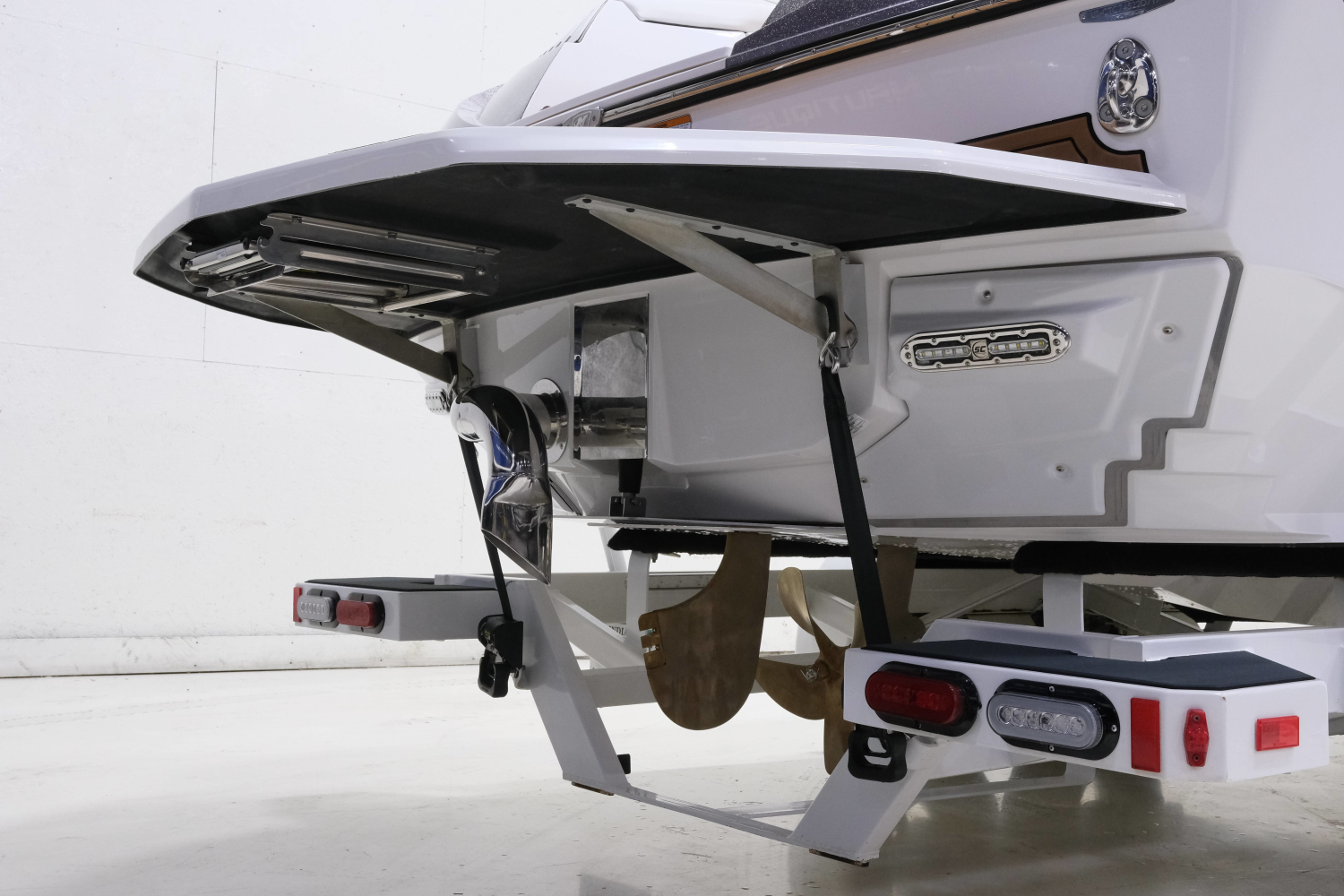2017 Nautique G23