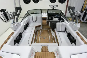 2017-nautique-g23-148634-image8