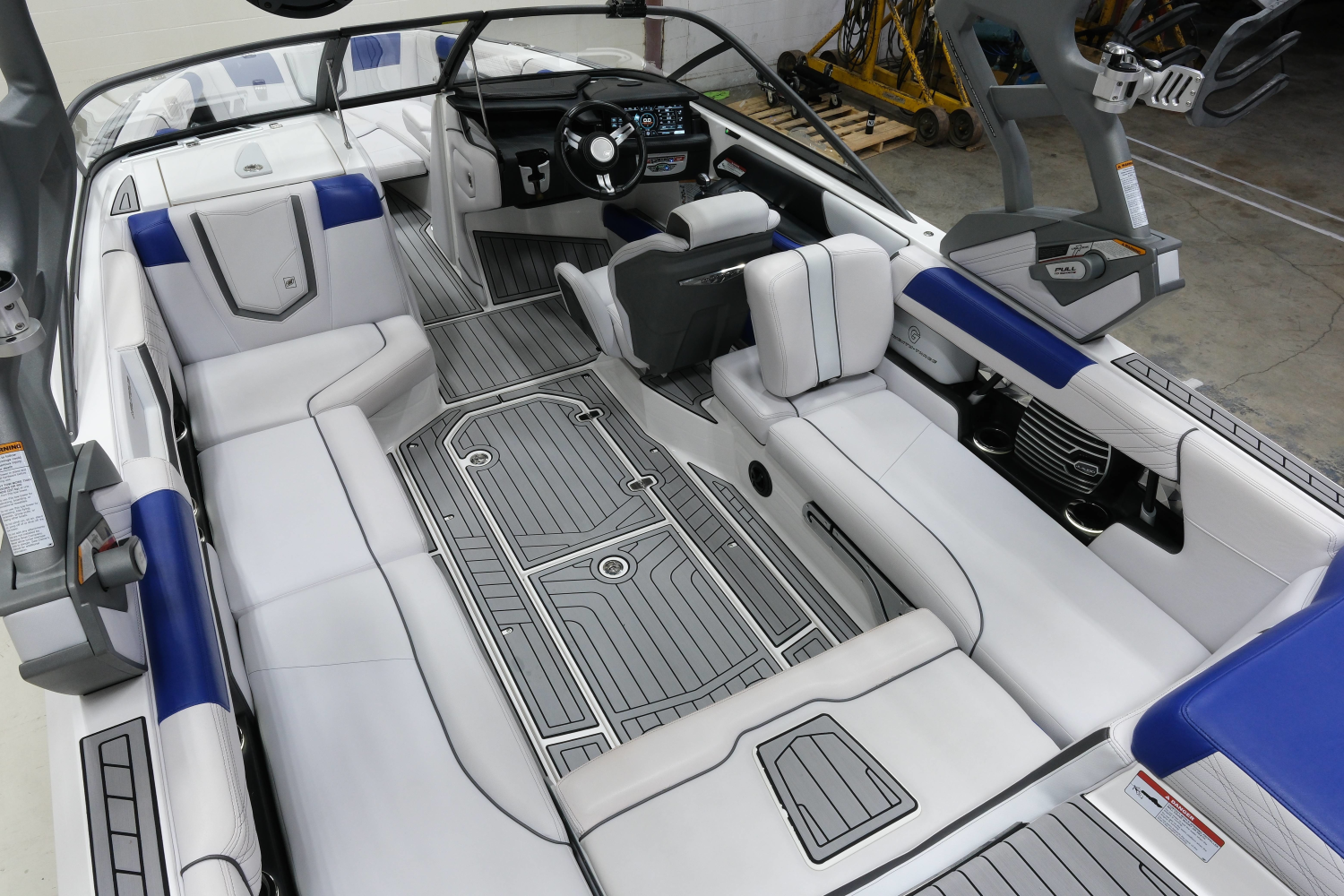 2017 Nautique G23