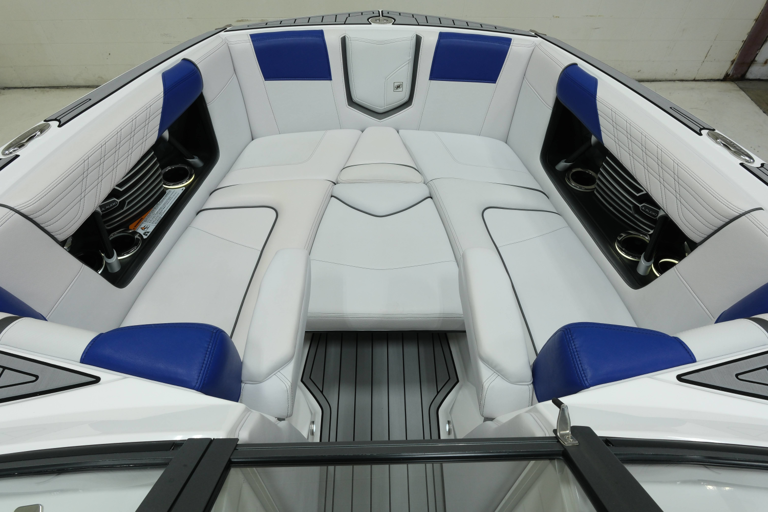 2017 Nautique G23