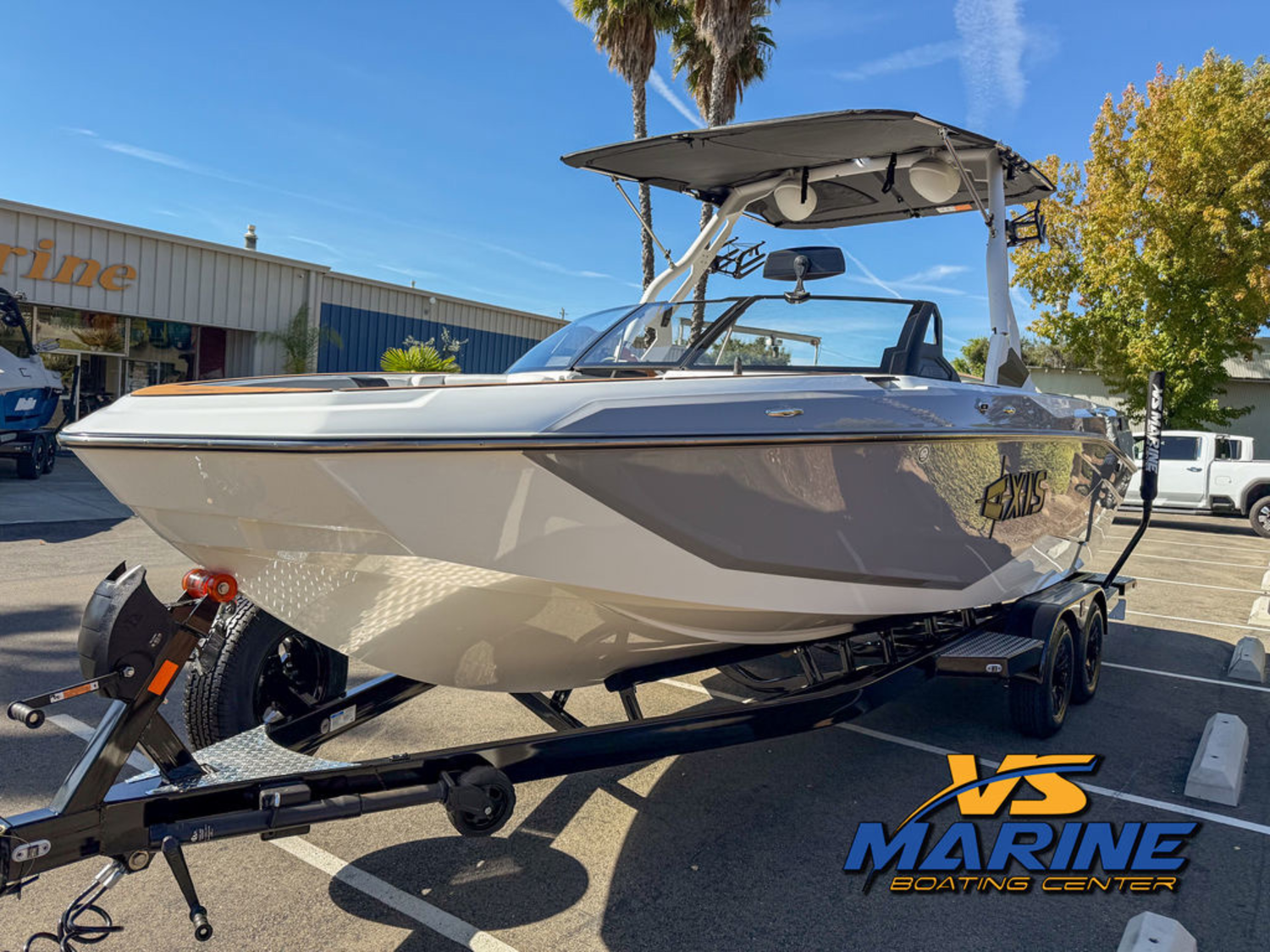 2027 Axis Wake Research T235