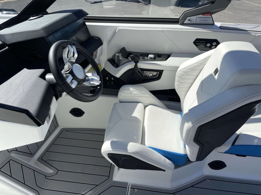 2027-nautique-g23-148640-image12