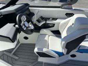 2027-nautique-g23-148640-image12