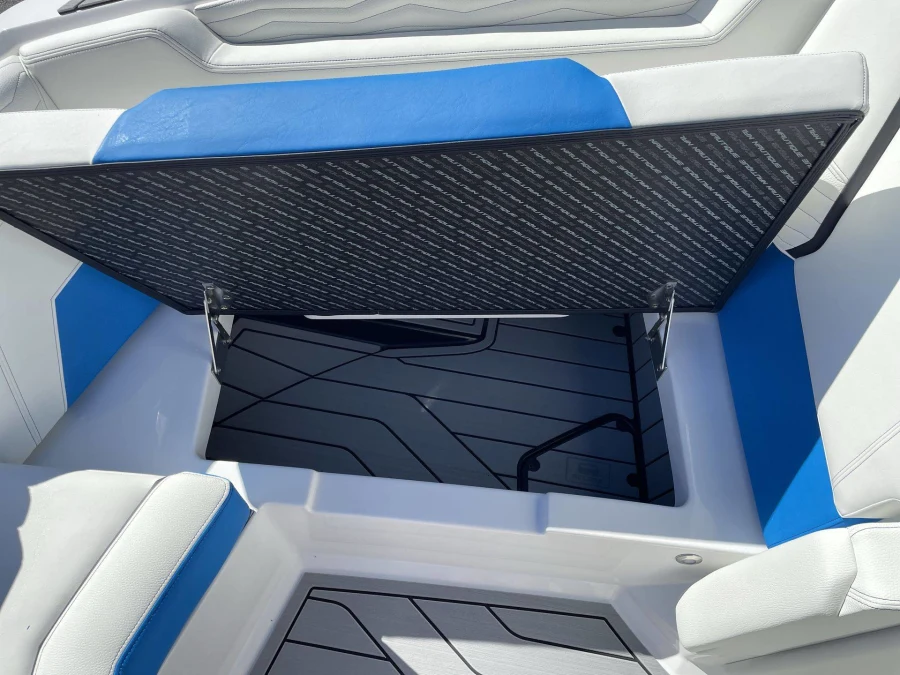 2027-nautique-g23-148640-image27
