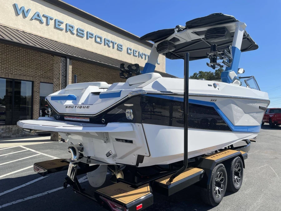 2027-nautique-g23-148640-image28