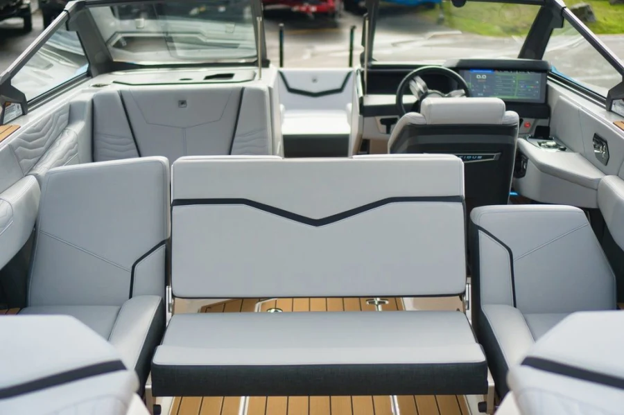 2027-nautique-g23-148641-image10