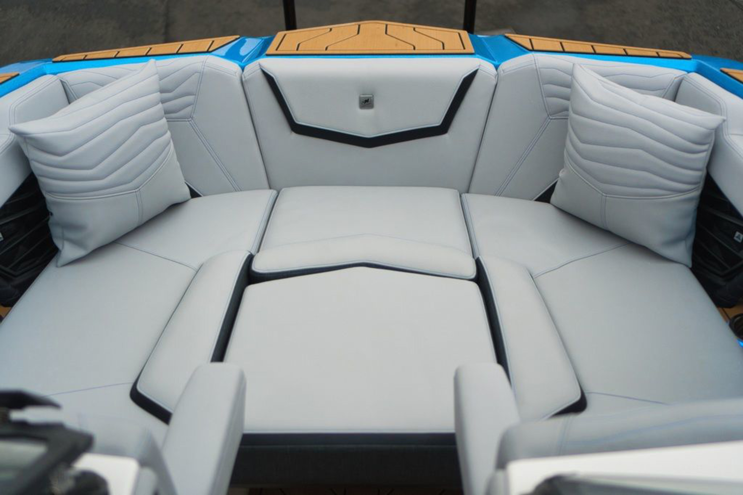 2027 Nautique Super Air Nautique G23