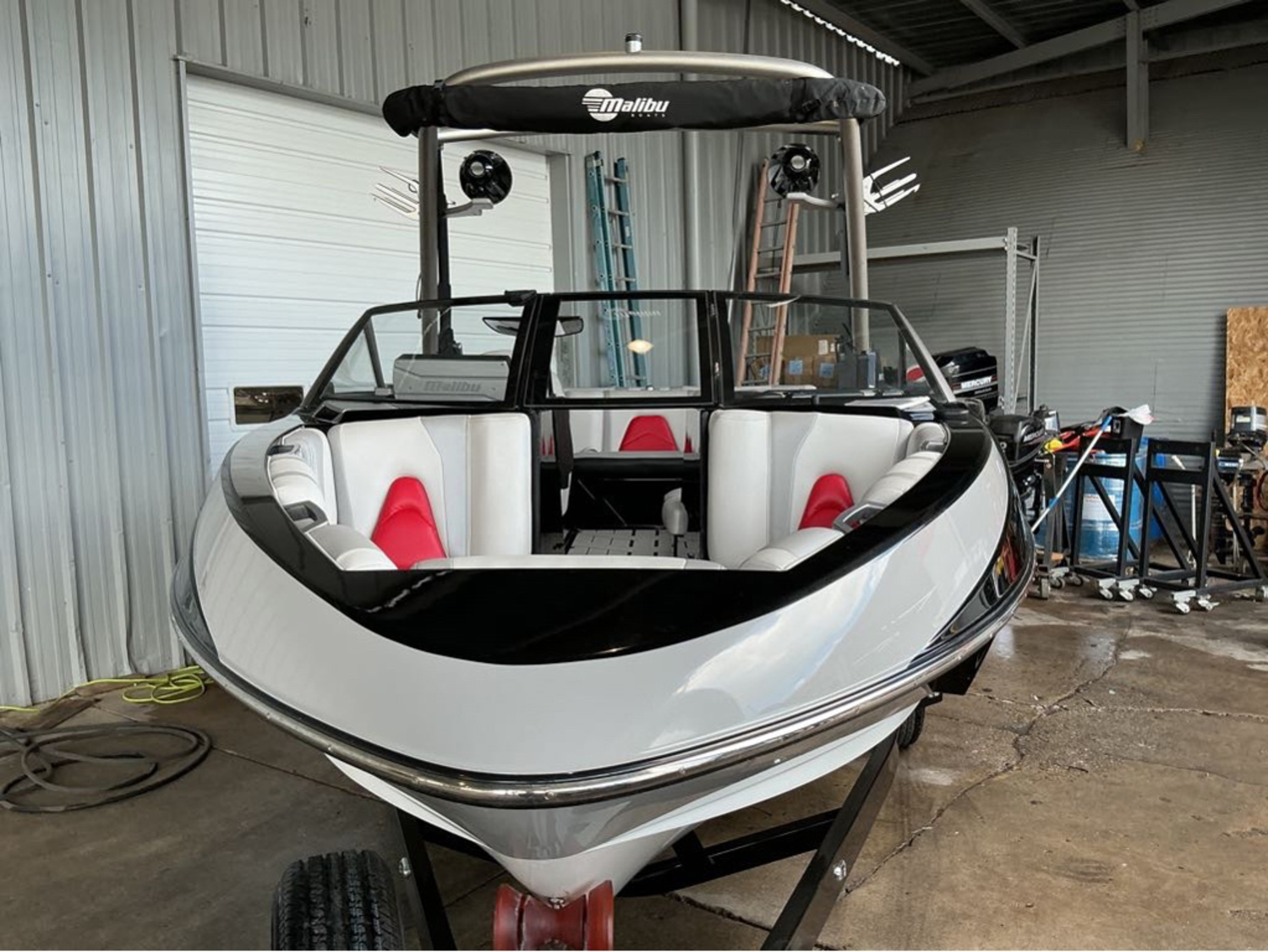 2018 Malibu Boats Wakesetter® 21 vlx