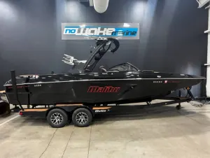2021-malibu-wakesetter-24-mxz-148648-image1