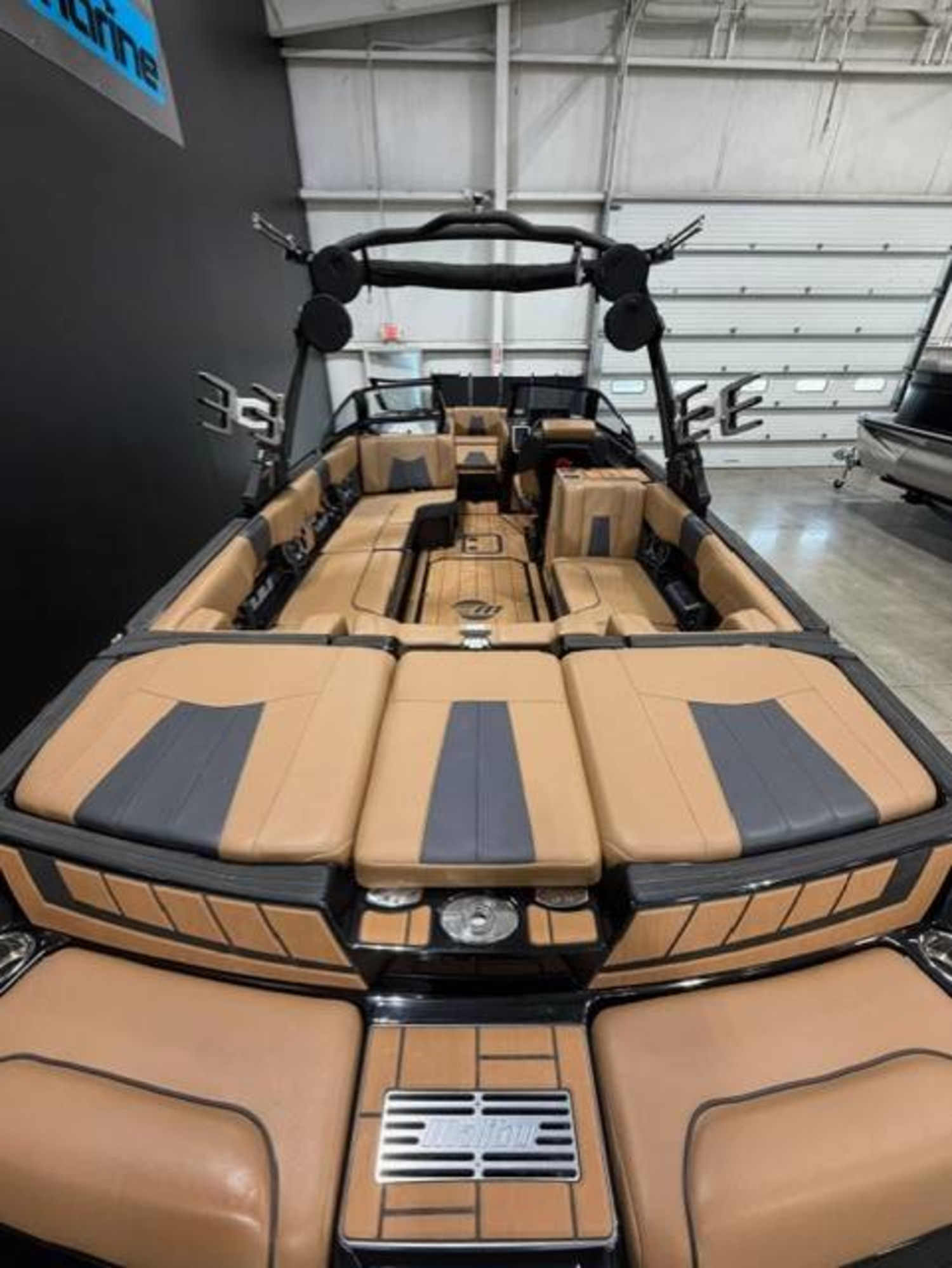 2021 Malibu 24MXZ