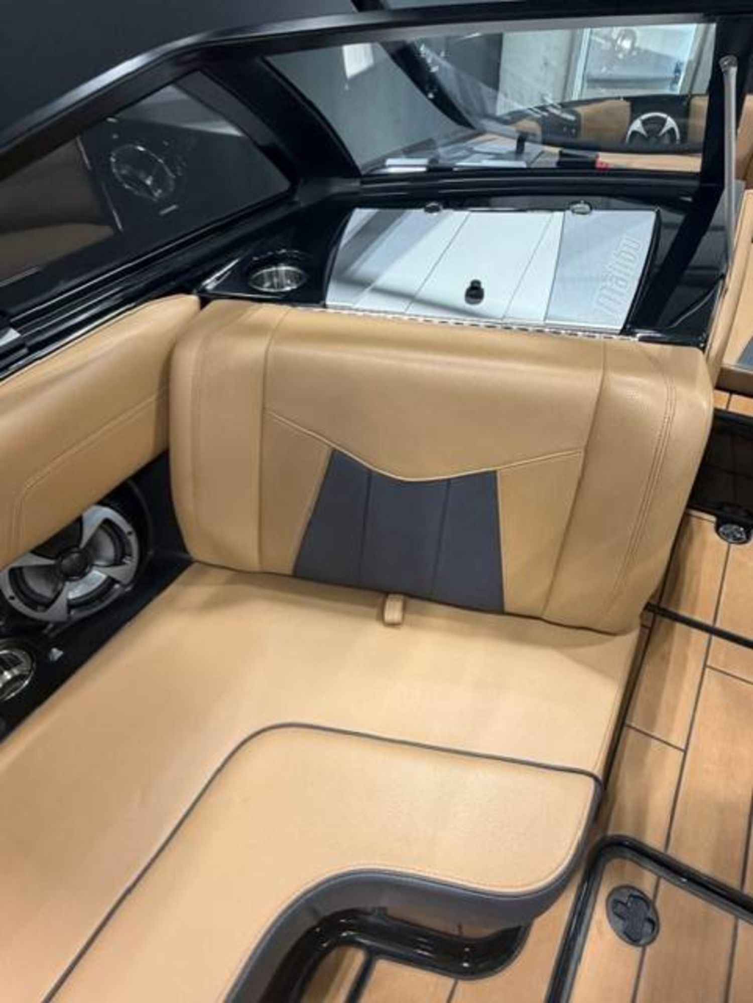 2021 Malibu 24MXZ