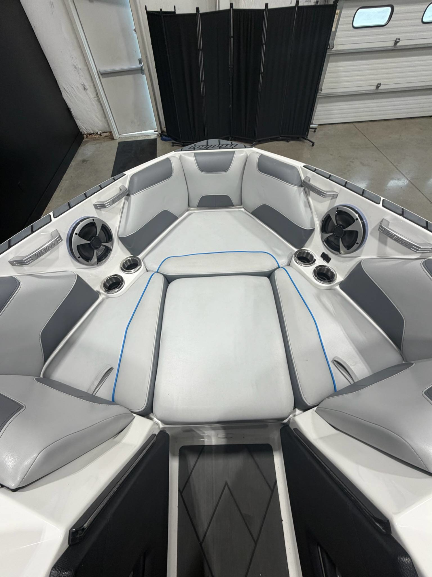 2020 Malibu 22LSV