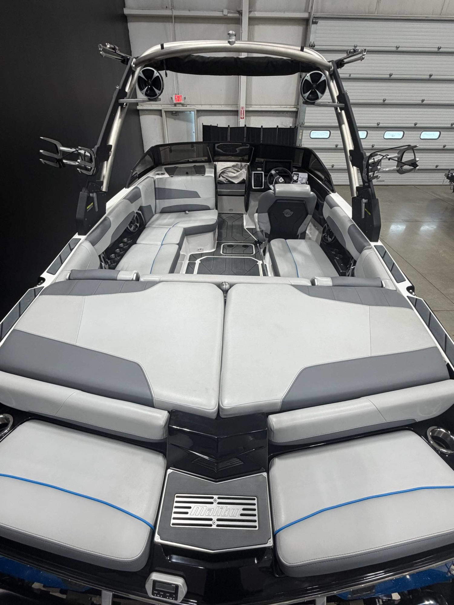 2020 Malibu 22LSV