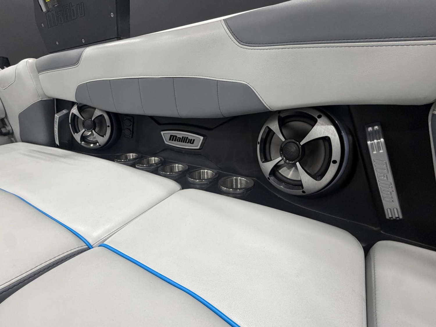 2020 Malibu 22LSV