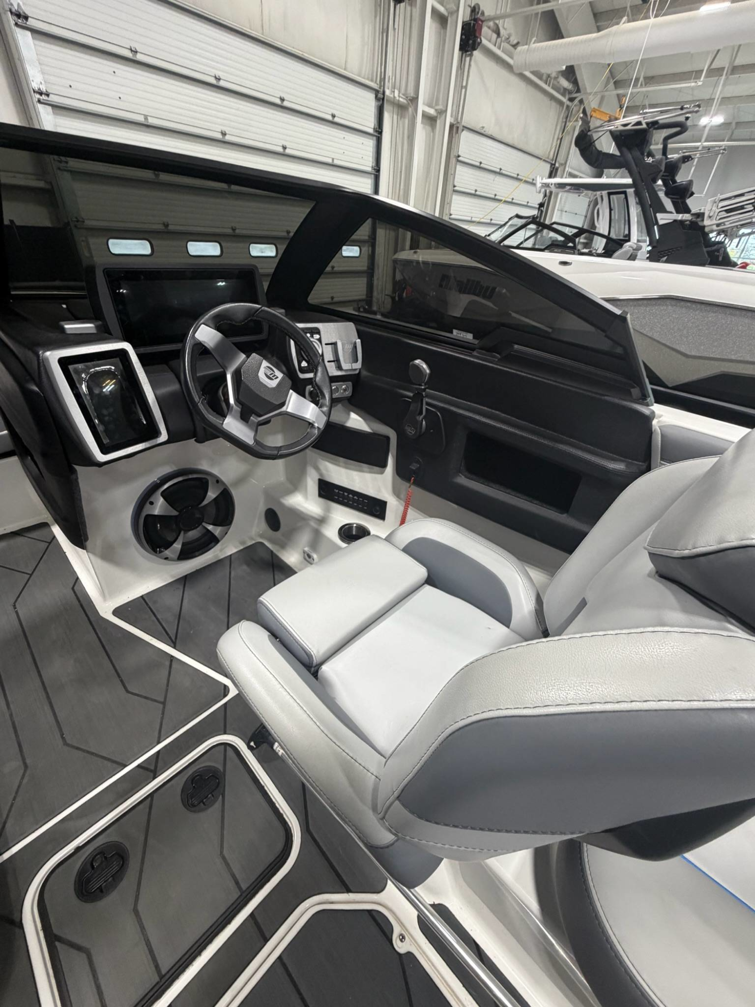 2020 Malibu 22LSV